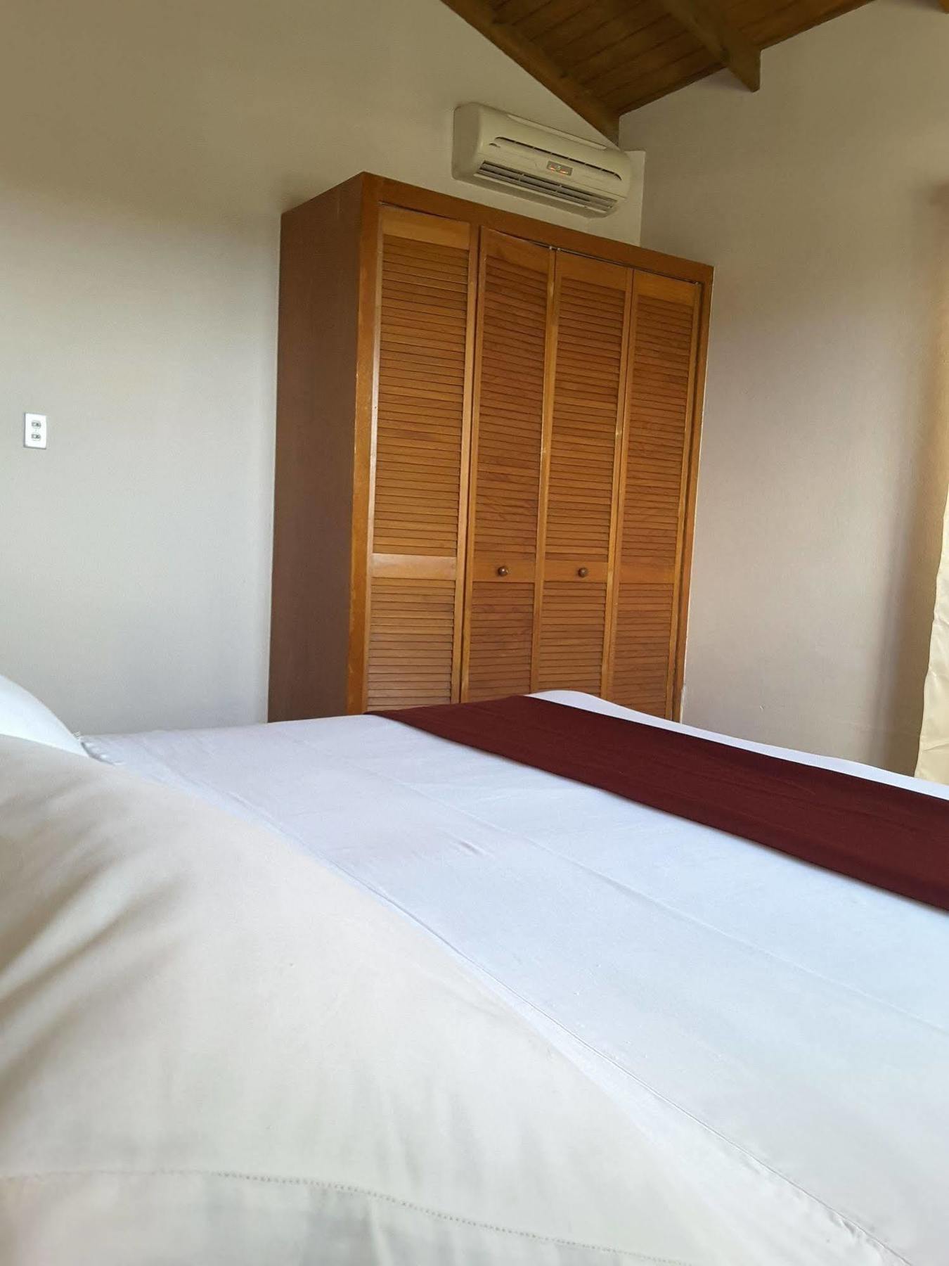 Caribbean Inn&Suites St. John's Luaran gambar